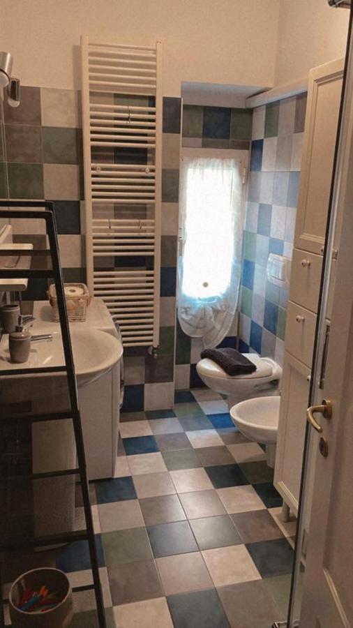 Casa Celeste, bilocale nel pieno centro di Alassio Esterno foto